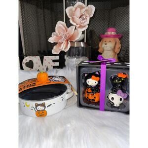 NEW Sanrio Hello Kitty Black Cat Halloween Brie Baker & Salt & Pepper Shakers